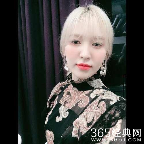 wendy坠台事件全身多处骨折 不能咀嚼只能吃流食