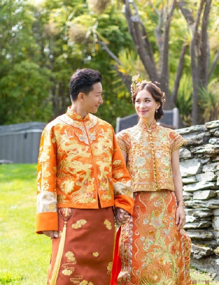 韩庚卢靖姗官宣结婚：你好 我的爱人