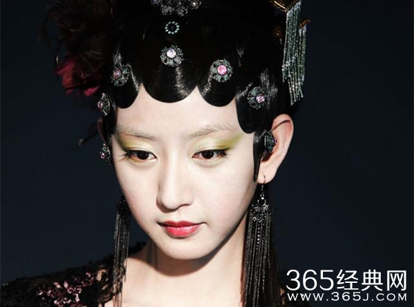 唐一菲发长文拒演华妃 网友痛批情商低