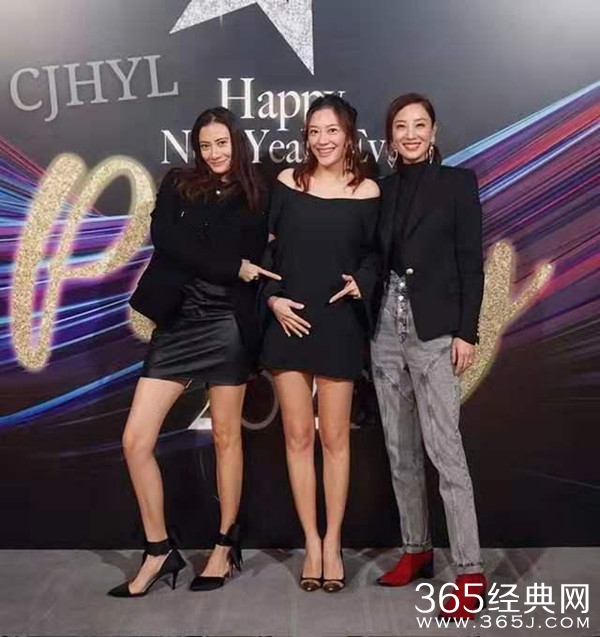 女明星怀孕只胖肚子系列 应采儿二胎孕肚照身材纤细