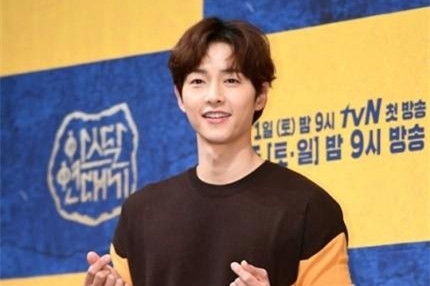 宋仲基离婚后签约新公司 将出演科幻大片回归演艺圈