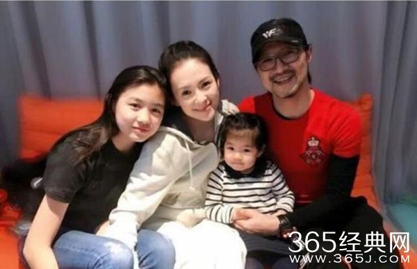 章子怡元旦二胎生子 一家三个孩子幸福美满