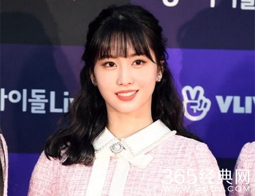 与金希澈公开恋情后 momo首次发文表真心