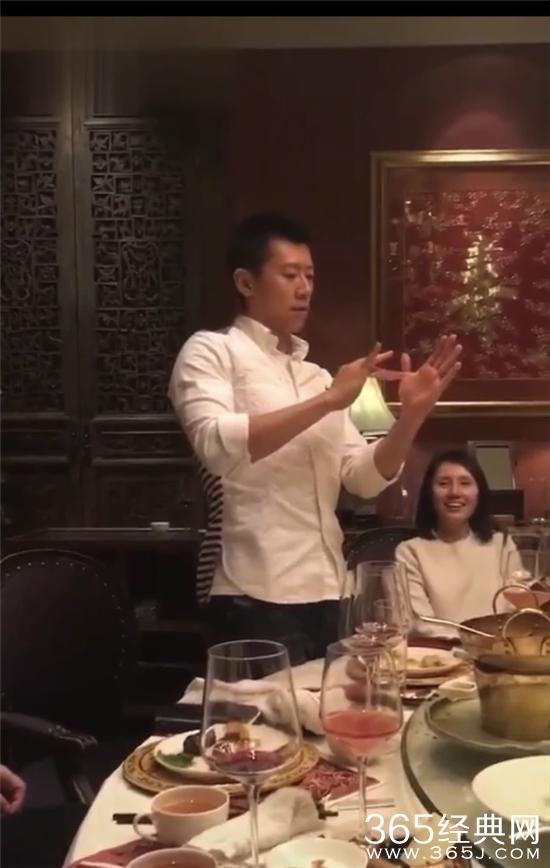 袁泉看夏雨表演魔术 网友:他俩竟然是一对？