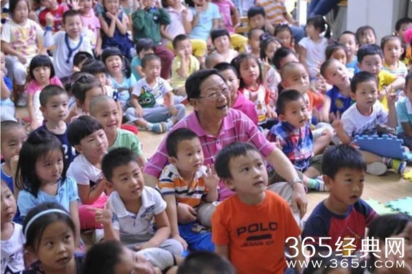 国家一级演员曹灿去世 《小喇叭》讲百余故事是大家的美好记忆