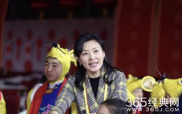 2020百花迎春文联春晚总导演周涛 前央视主持人化身导演