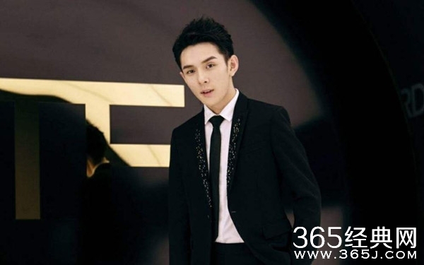 李佳琦一年赚2亿李子柒一年1.6亿 网红真的这么赚钱吗？