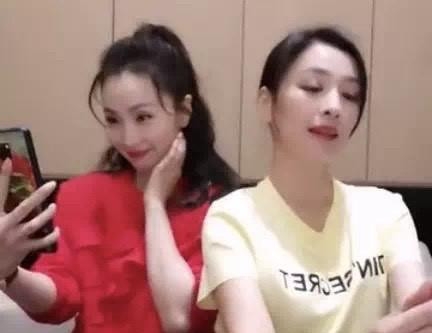 47岁陶虹生图状态佳 招牌眼窝宛如少女