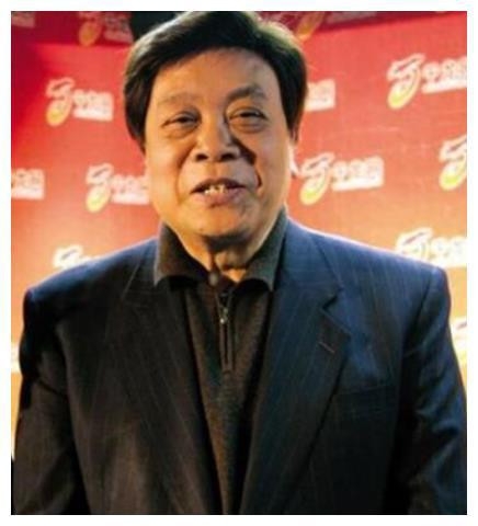 倪萍医院看赵忠祥眉头紧锁 两人曾搭档主持九年春晚