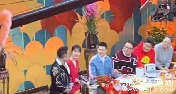 杨紫张一山北京卫视春晚同台 家有儿女剧组重聚