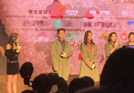 邱泽张钧甯绯闻后首次同台 被问关系两人显尴尬