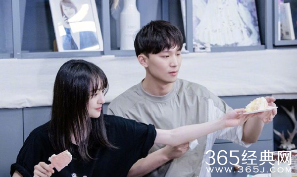 前男友张恒与郑爽开撕 扬言要爆其猛料？