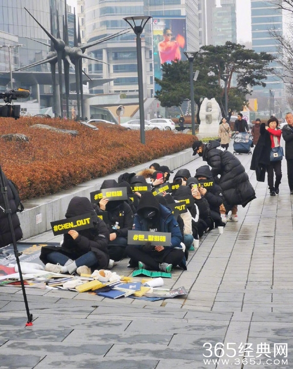 金钟大奉子成婚引粉丝大怒 粉丝要求其退出EXO