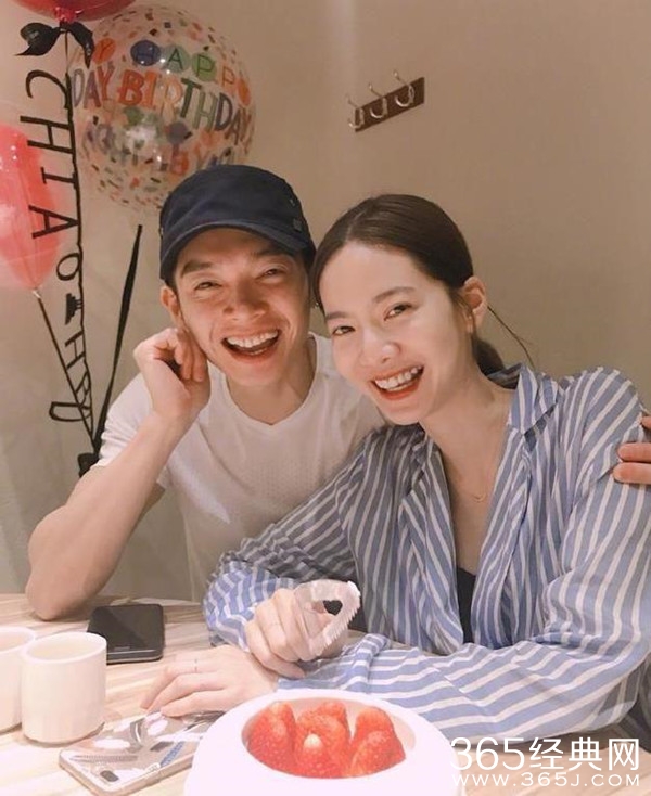 辰亦儒曾之乔结婚 炎亚纶等飞轮海成员送上祝福！