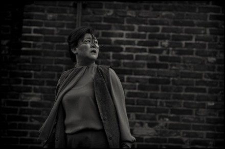 《寄生虫》将公开黑白版 将在26日首次公开