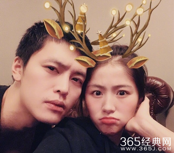 宁桓宇宣布结婚 妻子97年生小其4岁