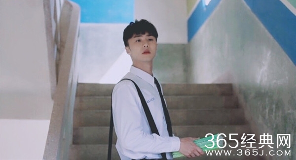 《想见你》一路飘红 莫俊杰扮演者施柏宇介绍