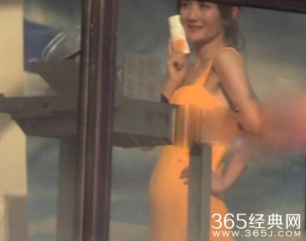 谢娜广告照片曝光 肚子凸起难道是怀二胎了？