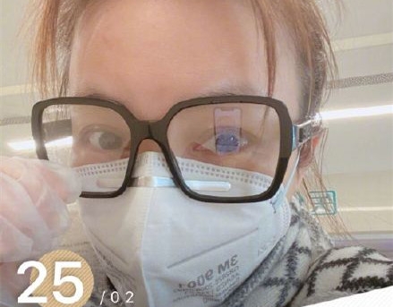 吴昕照顾父亲显憔悴：家人生病使自己瞬间成长