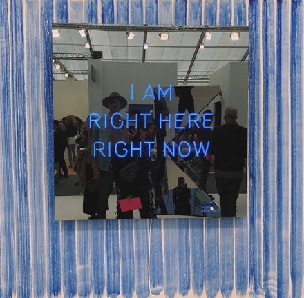 bella晒与高以翔合照：成为能让你骄傲的女孩