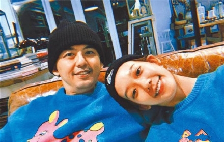 黄子佼与90后女友孟耿如结婚 两人相差19岁