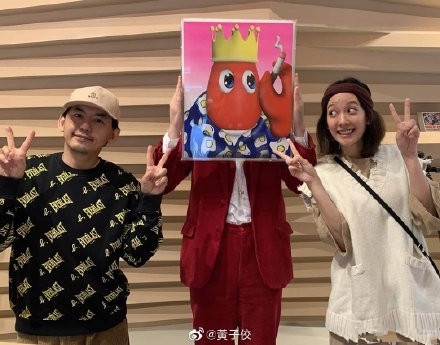 黄子佼与90后女友孟耿如结婚 两人相差19岁