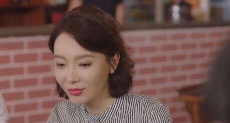 《完美关系》今晚大型尴尬现场：斯黛拉不吃小龙虾