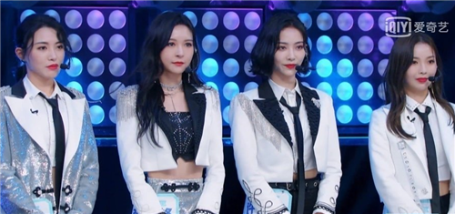 许佳琪跳舞好飒！ 《青春有你2》许佳琪个人资料介绍