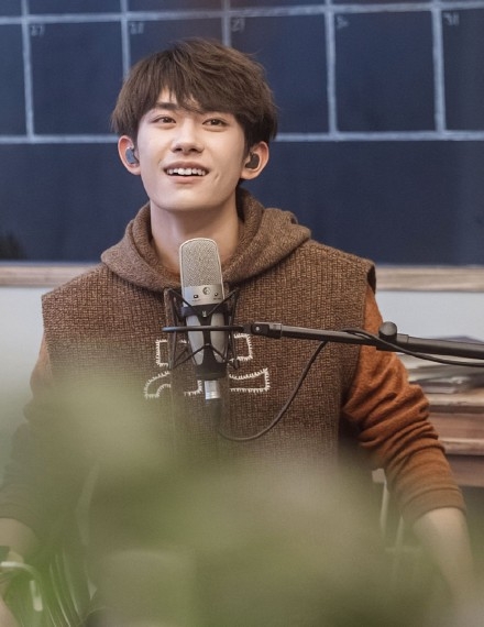 易烊千玺《朋友请听好》倒带精选特辑02期上线