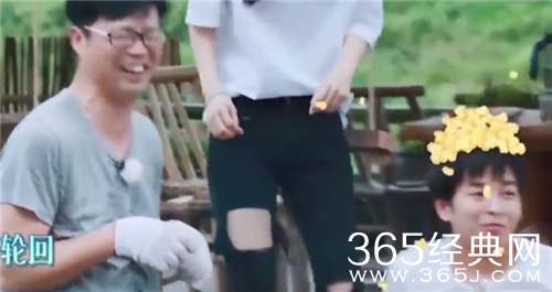 【再现名场面】明星表情也会失控 那些表情管理崩坏的名场面