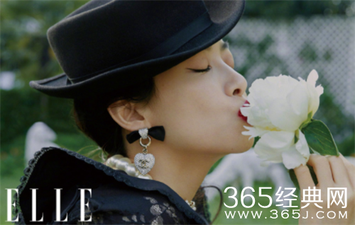 宋茜首登《ELLE》封面 宫廷风格演绎俏丽法式女郎