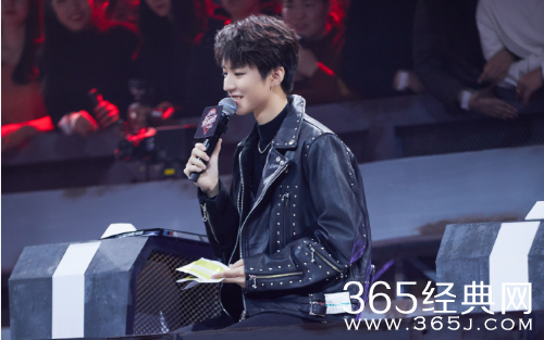 王俊凯工作室发文抵制私生 理智追星距离产生美