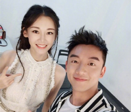 郑恺苗苗结婚 新娘苗苗三月份已经被爆怀孕？