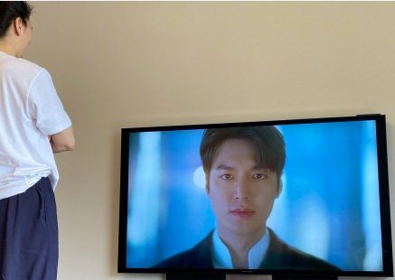 张智霖拍袁咏仪追李敏镐新剧 那些年的包包终究错付了