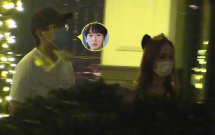 彭昱畅素人女友正脸曝光 两人逛街十分甜蜜