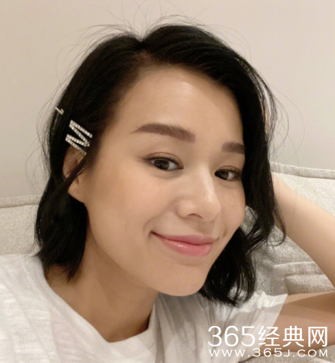 胡杏儿演唱她说 发博询问能否进姐姐当vocal