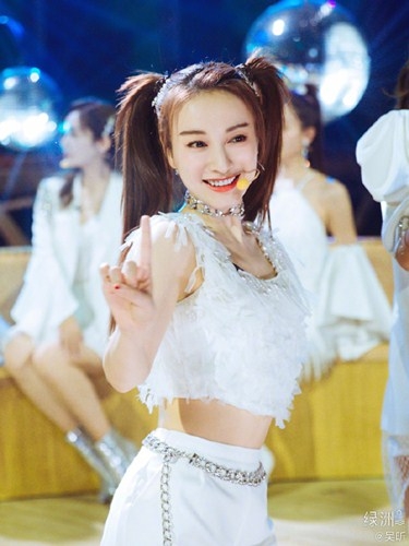 《乘风破浪的姐姐》吴昕挑战rap  称自己人狠话不多