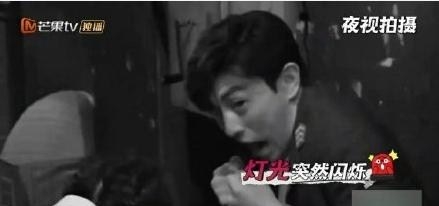 《密室大逃脱2》杨幂被邓伦拖了一米远上热搜  这到底是怎么回事？