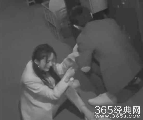 《密室大逃脱2》杨幂被邓伦拖了一米远上热搜  这到底是怎么回事？