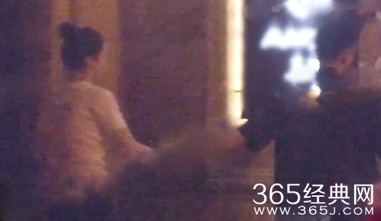 与董璇曝光恋情的苏小玎到底是谁？