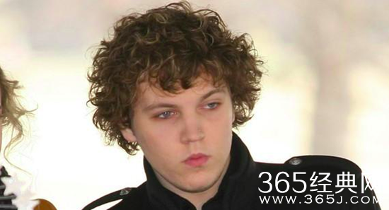 猫王外孙自杀身亡  年仅27岁