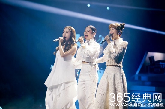 《乘风破浪的姐姐》加更  公布淘汰名单