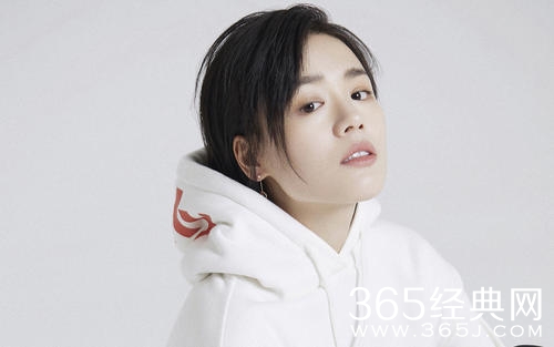 马思纯后援会发文否认马思纯出国治病