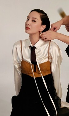 郑希怡称不吃蓝盈莹撒娇那一套  这到底是怎么回事？