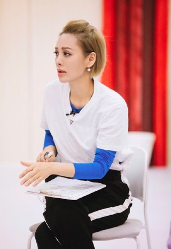 《乘风破浪的姐姐》二公观众喜爱度排名：宁静第一，孟佳最后