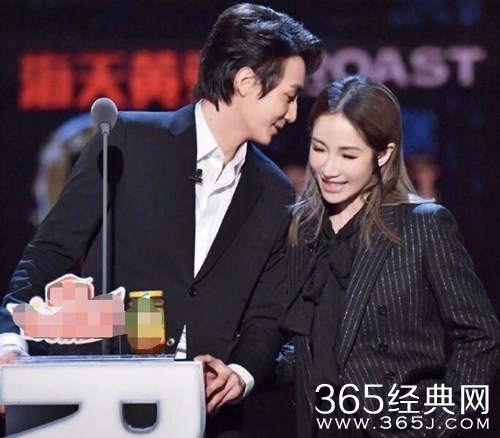 萧亚轩男友疑因压力过大吐血送医