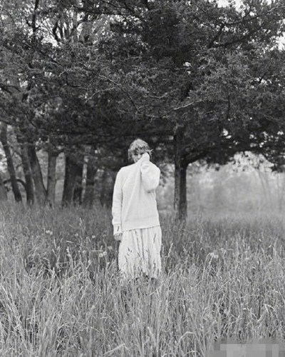 泰勒·斯威夫特新专辑《Folklore》突然发布  事先无任何宣传