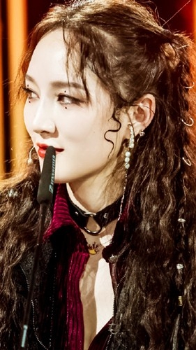 孟佳发表被淘汰感言，称：海平面总有会平静的时候