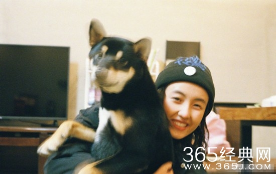 张子枫新电影《我的姐姐》成都开机  张子枫终于升级当姐姐啦