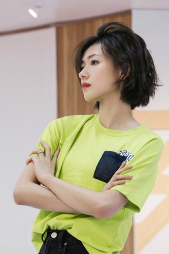 万茜经纪人为万茜近期惹起的争议发表长文